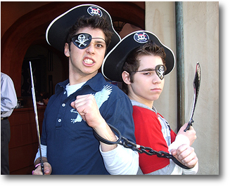 Ryan Pnkston, Ricky Ullman